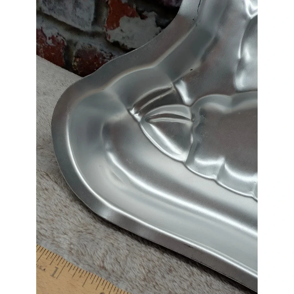 Vintage 1981 Wilton Gentle Lamb Aluminum Cake Pan Mold 502-3444 Silver